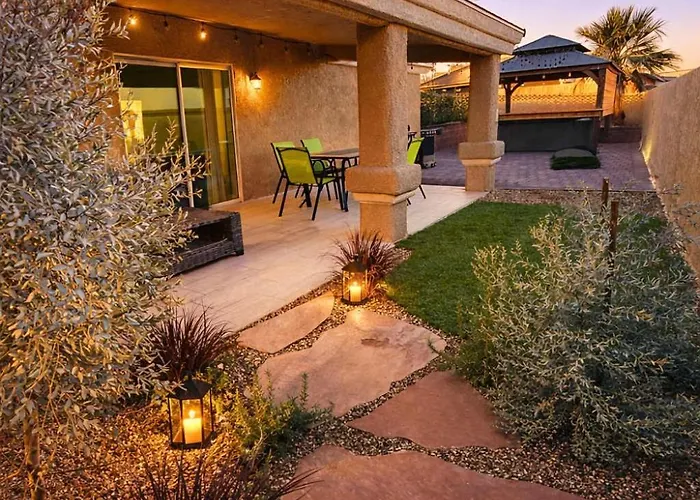 Family Friendly 6 Bedroom Compound Near Windsor Ramp Villa Lake Havasu City